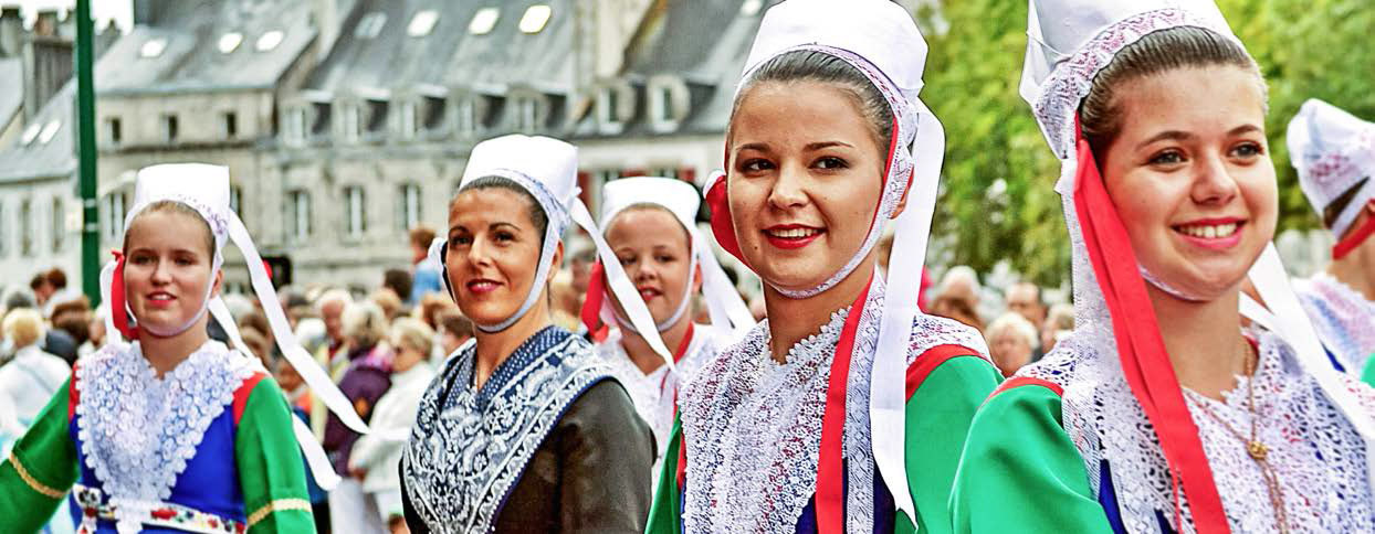 German girls dancing