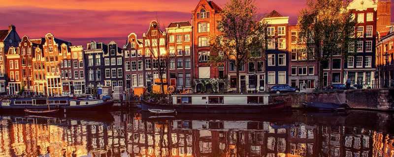 canal scene in Amsterdam